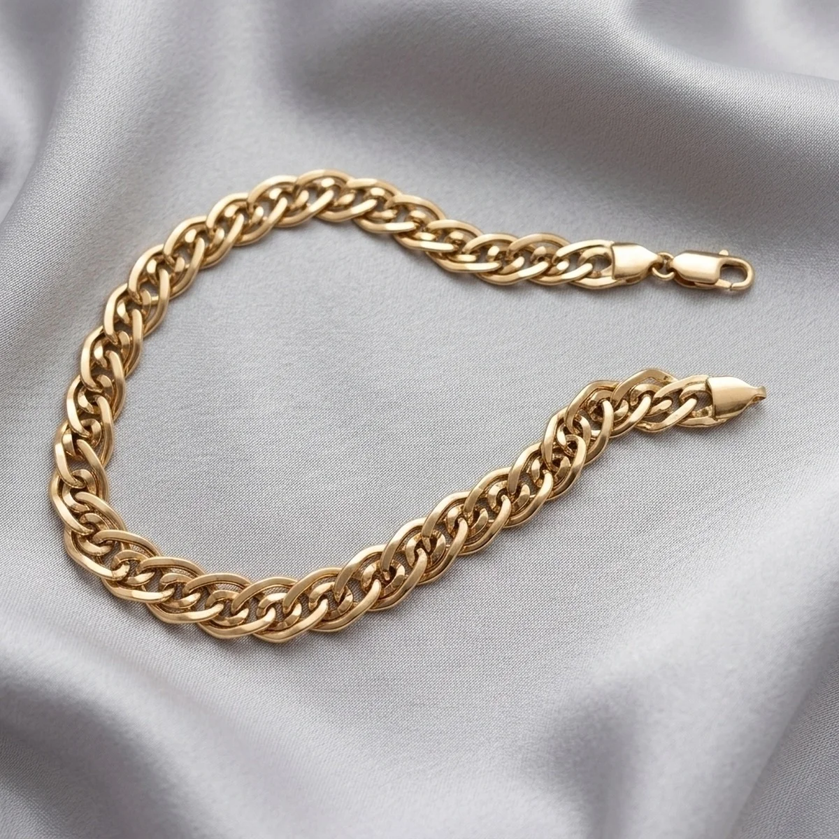 Pulseira grumet feminina em ouro 18k: Corrente Majesté, da KMS Joias