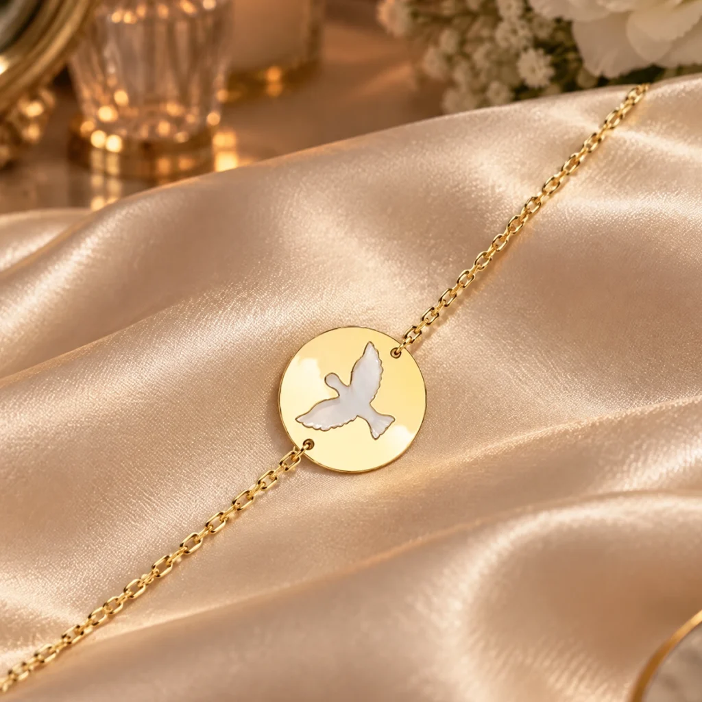 Pulseira Divino Espírito Santo em ouro 18k: Pulseira Espírito Santo, da KMS Joias