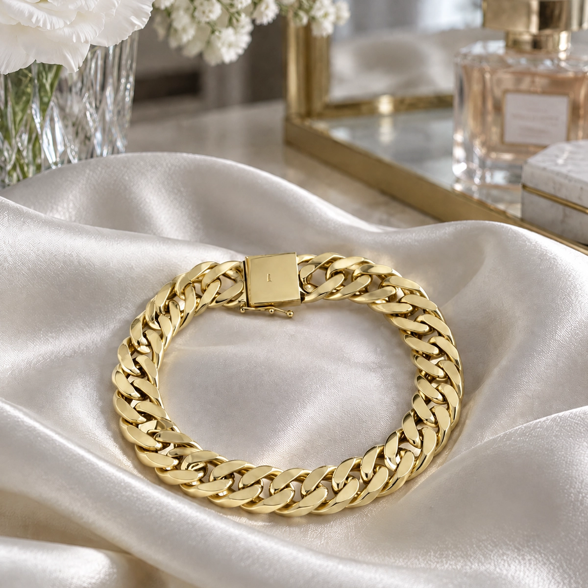 Pulseira de ouro feminina grossa em ouro 18k: Pulseira Grumet Largo, da KMS Joias