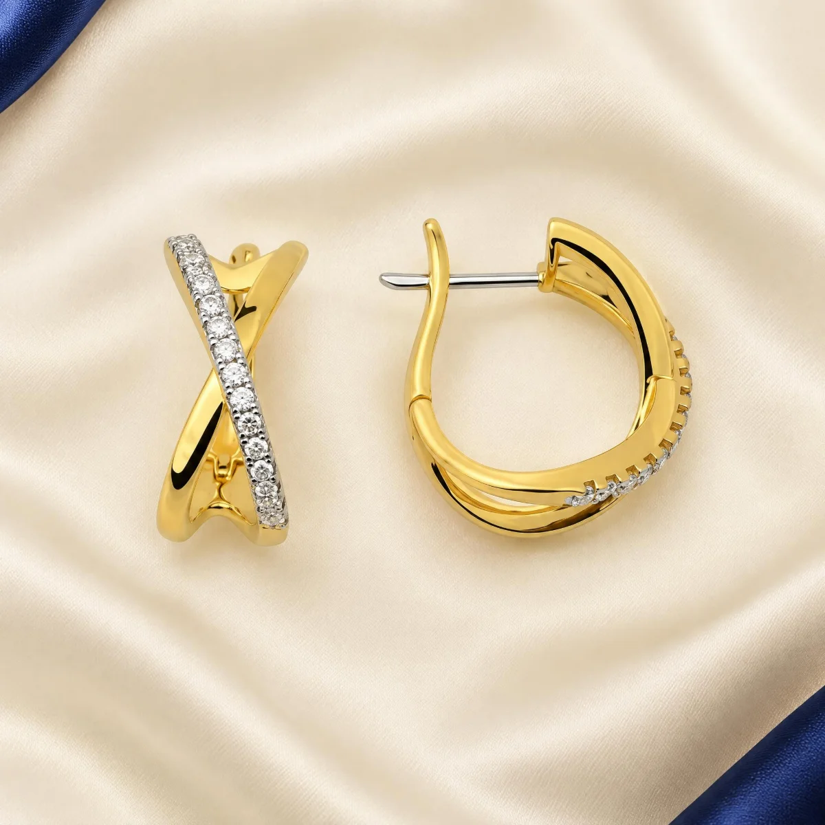 Brinco Argola Ouro 18k Cruzada, em foto de estúdio