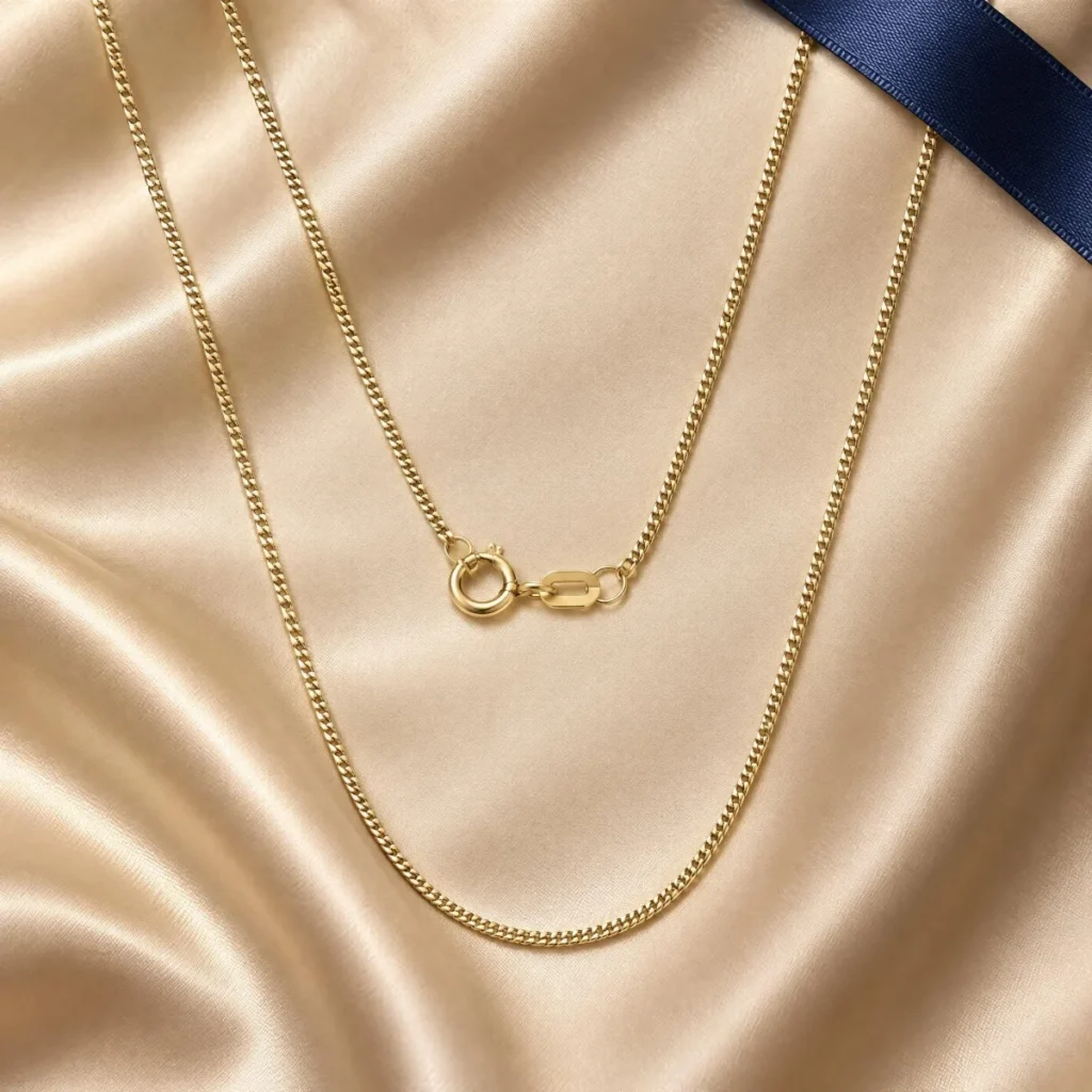 Corrente Veneziana Ouro 18k Dupla, em composição de cena